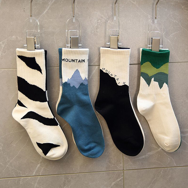 Mode Männer Socken asymmetrisches Muster Straße Skateboard Mann Baumwolle Socke atmungsaktive Paar Socken
