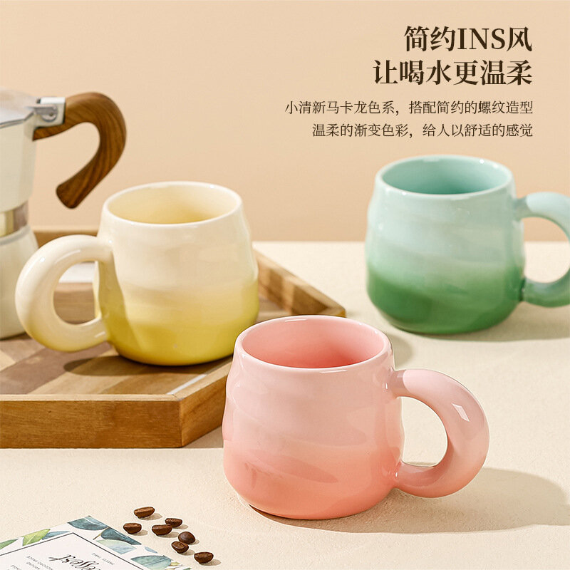 380Ml Keramische Oorhangende Koffiemok Onderglazuur Gekleurd Ontbijt Melk Havermout Cup Japanse Retro Stijl Liefhebbers Mok Stapelbaar