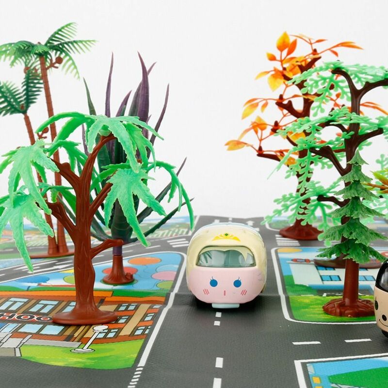 Grandes árvores engraçadas-mapa de tráfego educacional cidade para o bebê jogando, esteira de estacionamento, esteira de estacionamento, sinais, sinalização, rastreamento, tapete do carro