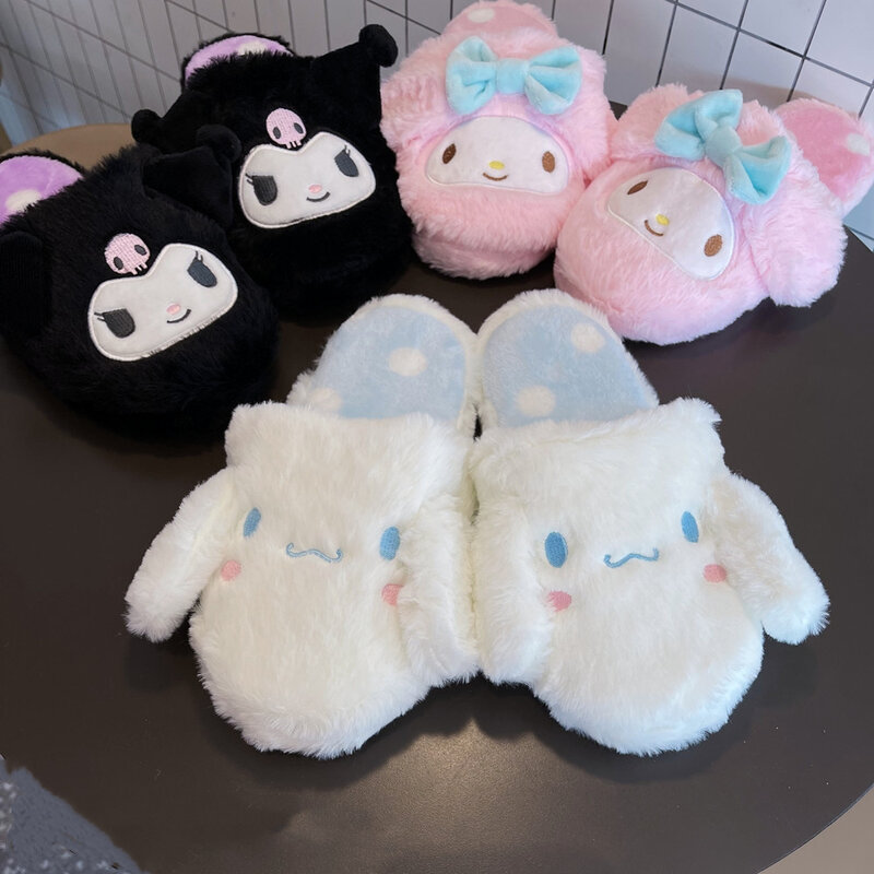 Kuromi Melody Sanrio sandal empuk kartun sandal lantai hangat sandal dalam ruangan musim dingin sandal datar kasual antiselip sepatu rumah anak perempuan