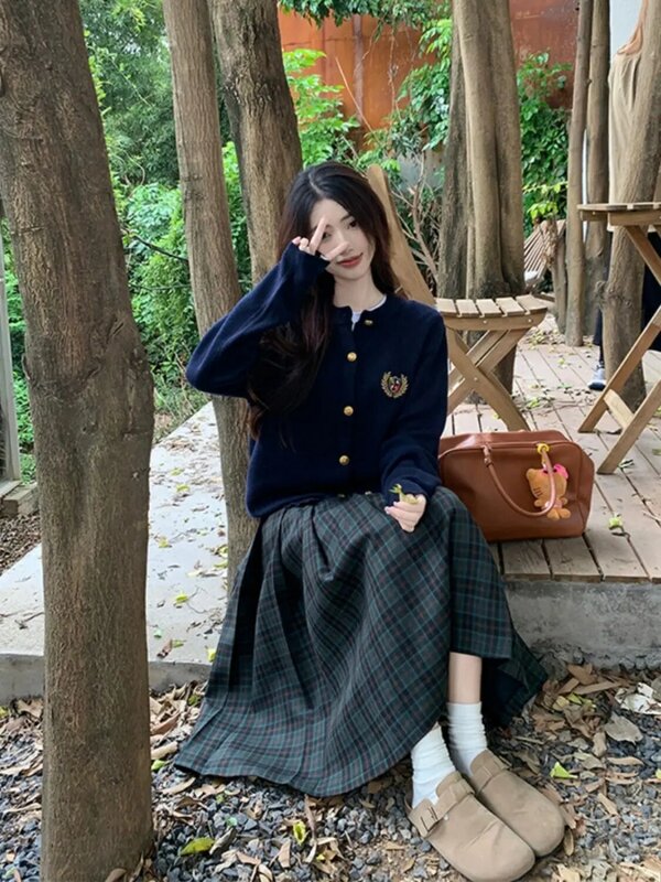 College Style Badge Embroidery Jumper Mid-length Plaid Pleated Half-body Skirt Women Autumn 2023 New Fashion Suit