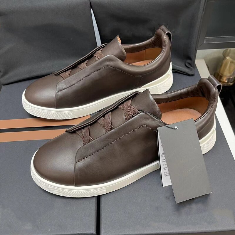 Sapatos antiderrapantes de couro casual masculino, sapatos de tabuleiro simples e versátil, sola macia, respirável, alta qualidade, elegante