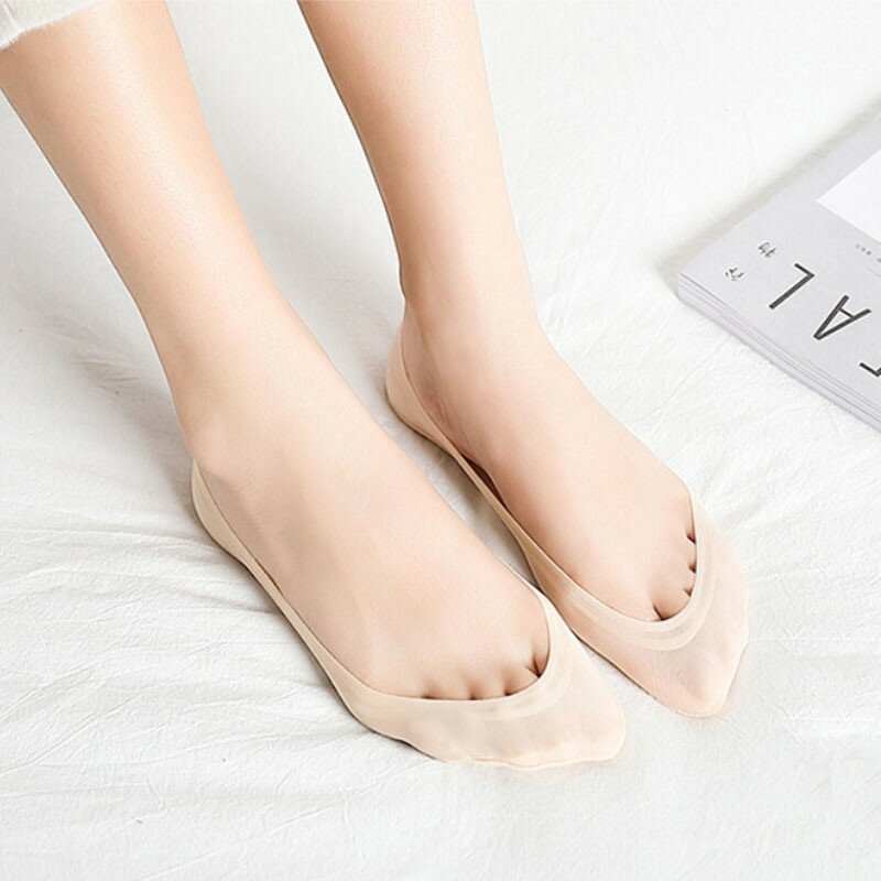 Women Ice Silk Invisible Socks Comfortable Breathable Non Slip Fashion Versatile Trendy Breathable Ladies High Heels Socks Y110