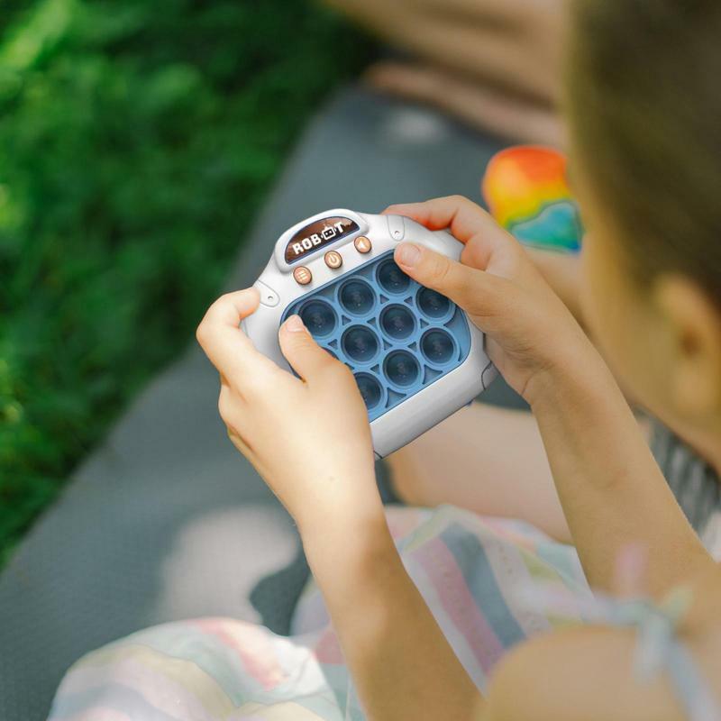 ライト付きポッププッシュバブルゲーム、音のあるそわそわおもちゃ、ストレス防止、電子、子供のためのクイックプッシュゲーム、大人のストレスギフトを和らげる