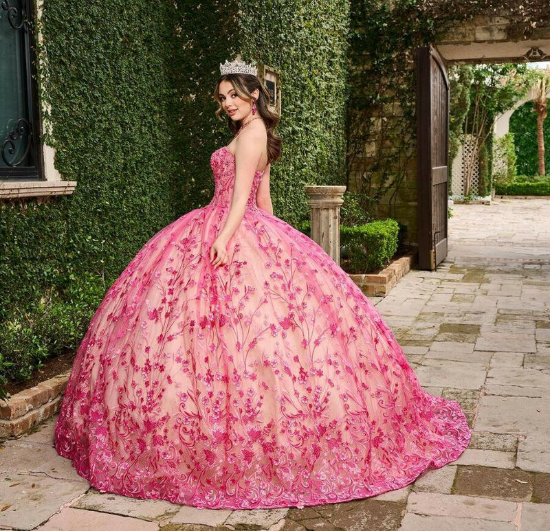 Fuchasia Puffy Princess Quinceanera Dresses with Sleeves Floral Embroidery Sweetheart vestido 15 quinceañeras Sweet 16