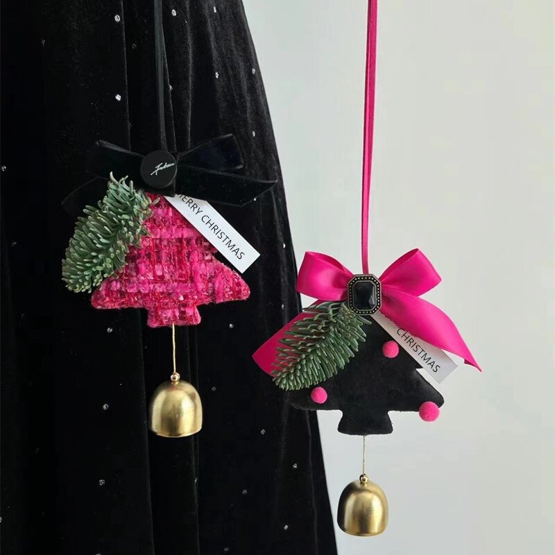 عيد ميلاد سعيد عيد الميلاد شكل شجرة جرس حلقة ، ديكورات سيارة منزلية ، هدايا ، وردة ، عيد ميلاد سعيد
