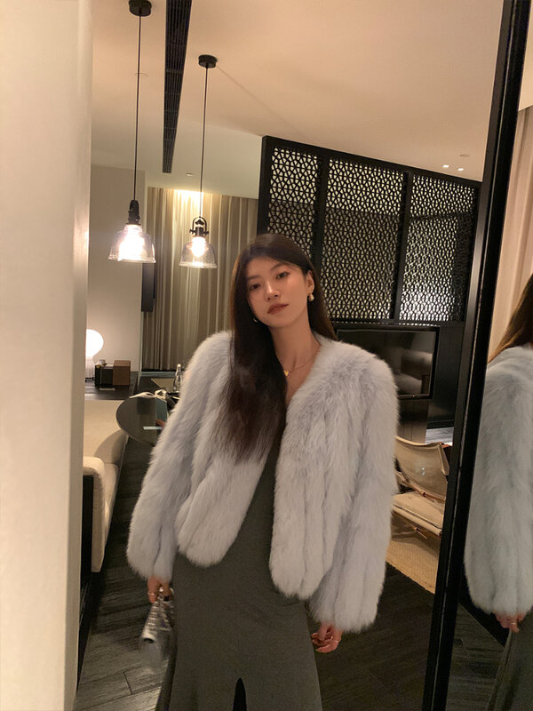 Coat Fur Women's New Fox Fur Short V-neck Loose Casual Fashion High-End Western Style Coat Warm Thickened Autumn and Winter 1Pc