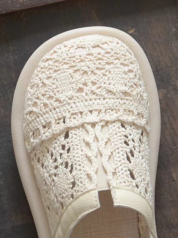 Baotou-Chaussures plates en maille respirante pour femmes, nouvelles sandales d'été creuses, niche ary rétro, 2024