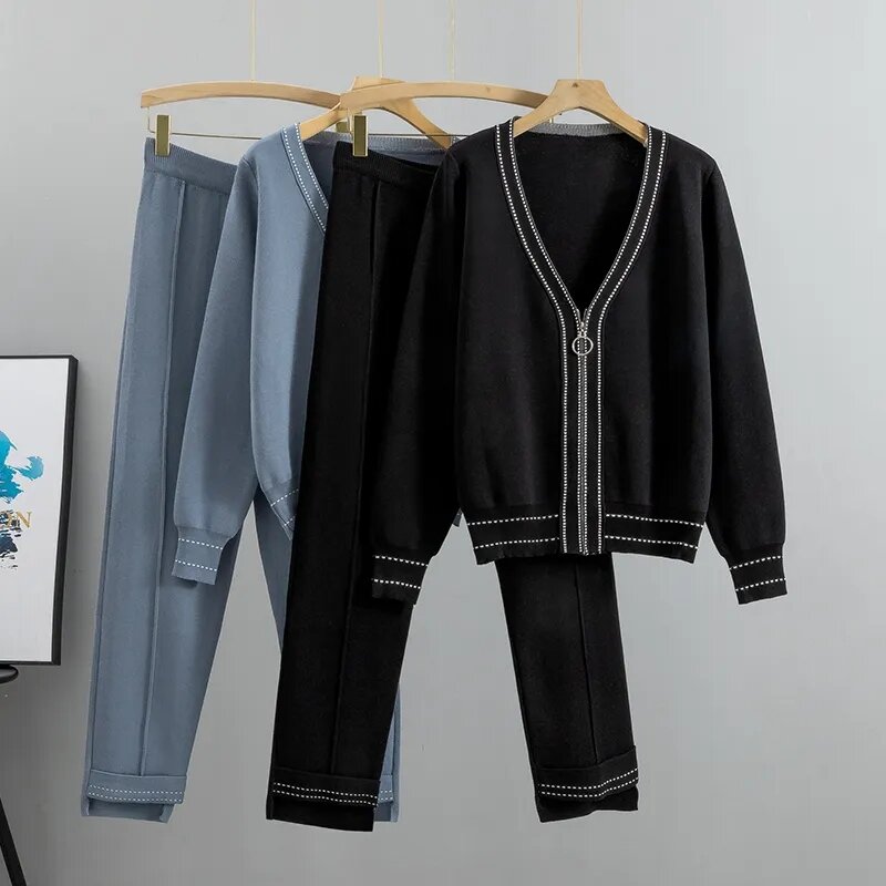 เสื้อสเวตเตอร์คาร์ดิแกน + กางเกงขายาวสำหรับใส่อยู่บ้านชุดวอร์มเล่นกีฬาสองชิ้นทรงโอเวอร์ไซส์ฤดูใบไม้ร่วงฤดูหนาว