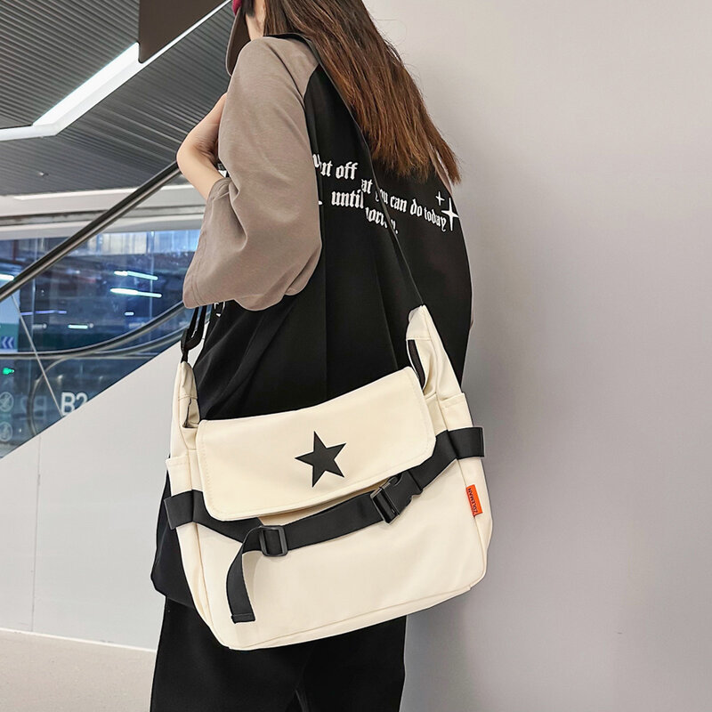 Unisex Crossbody Bag para Colagem Estudante, Mochilas escolares para homens e mulheres, Harajuku Messenger Bag, Bolsa de Ombro de Nylon Simples