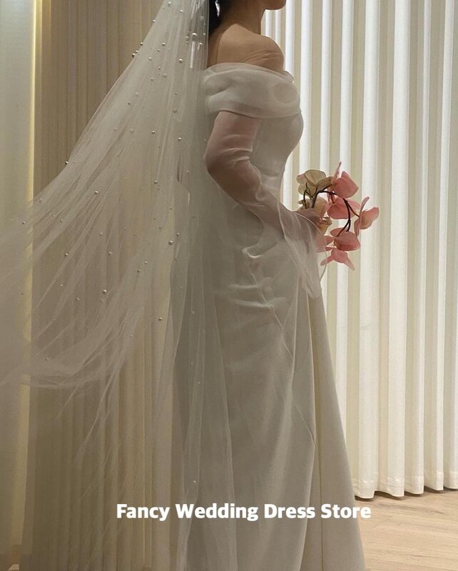 Vestido de novia con hombros descubiertos, prenda de vestir de satén suave, plisado, línea A, manga corta