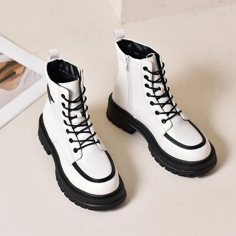 خريف وشتاء 2022: حذاء راوند عصري كبير شهير على الإنترنت بنعل سميك وأنيق حذاء راوند نسائي على الطراز البريطاني يحافظ على الدفء