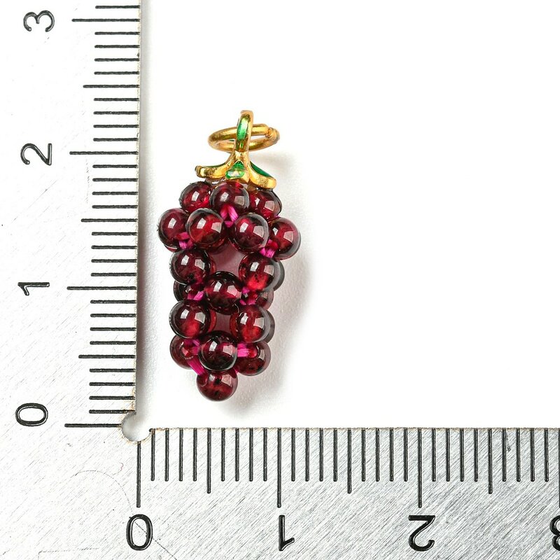 10 buah alami Garnet bulat Cluster liontin anggur pesona untuk membuat DIY perhiasan anting kalung gelang pesona persediaan