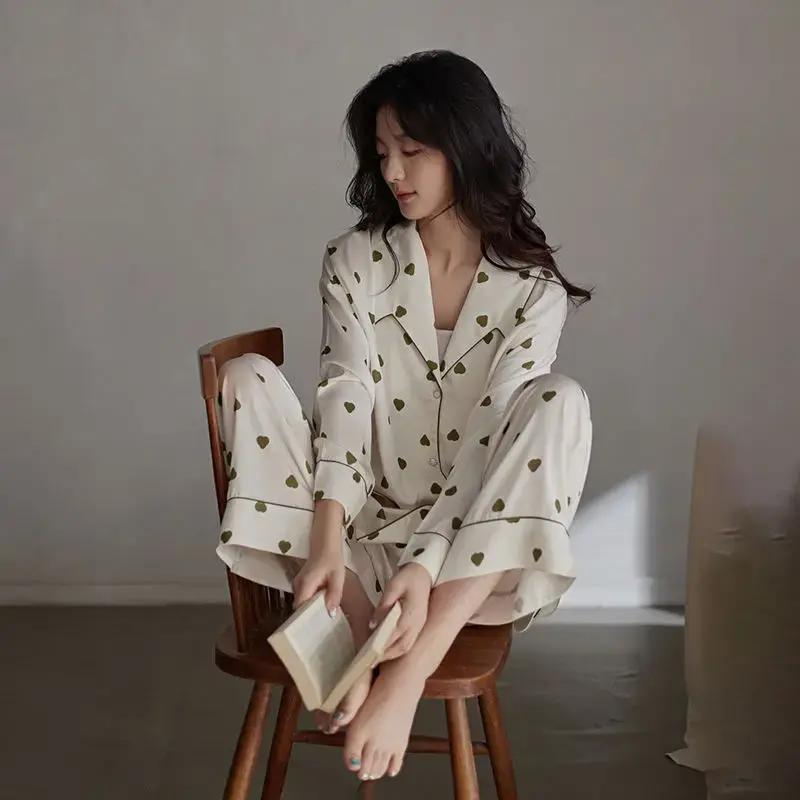 Conjunto pijama manga longa de seda gelo feminino, roupa fina, roupa caseira casual, estampa de amor, moda coreana, primavera e outono, novo