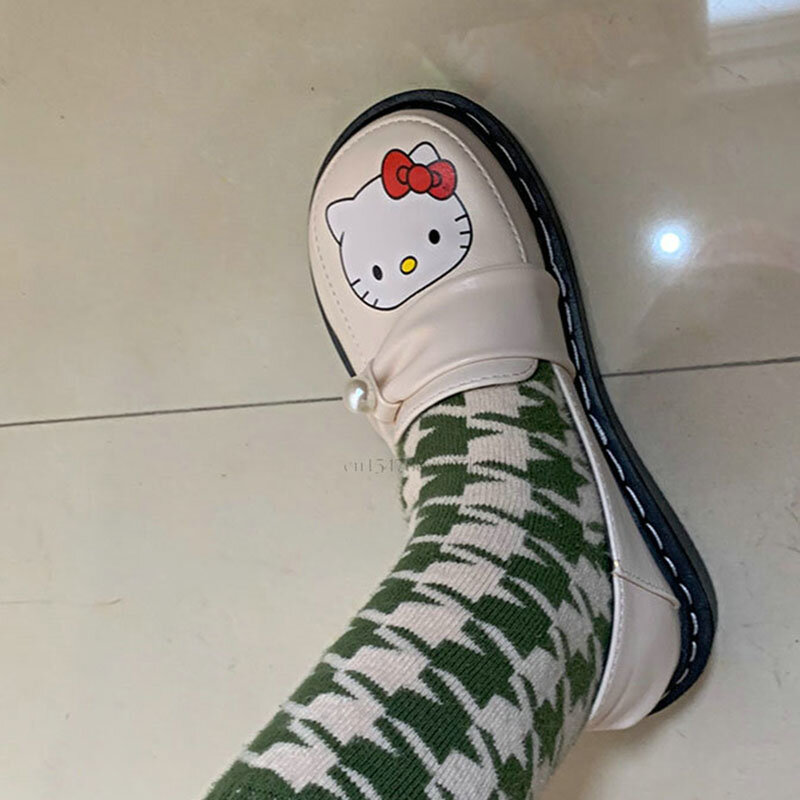 Женские кожаные туфли Sanrio, с рисунком Hello Kitty Kawaii, униформа JK для девушек в стиле Лолиты на плоской подошве, Новинка осени 2022, универсальные туфли Y2k