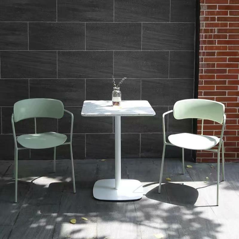 โต๊ะกาแฟสีขาวทรงกลมสำหรับรับประทานอาหารโต๊ะกาแฟขนาดเล็กดีไซน์แบบมินิมอลเฟอร์นิเจอร์ในสวนสไตล์นอร์ดิก