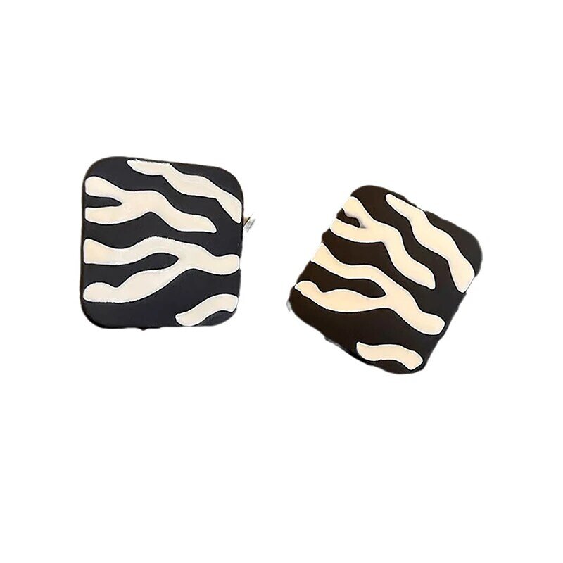 Vintage Black and White Zebra Stripe Pattern Earrings for Women Simple Geometric Design Square Round French Jewelry Party Gifts
