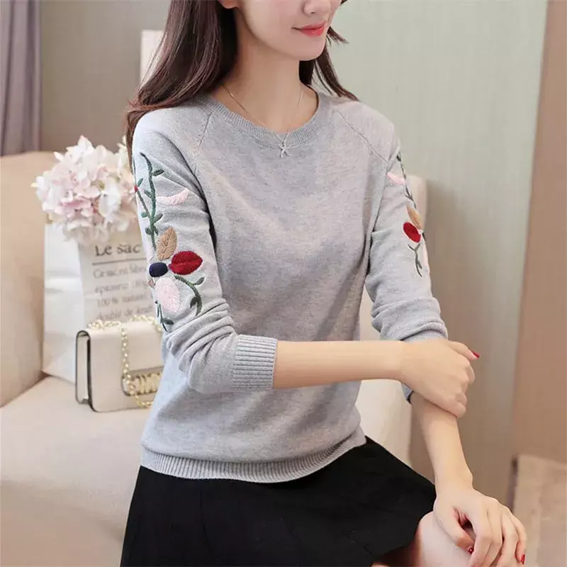 Stylish O-Neck Knitted Spliced All-match Embroidery Sweater Women's Clothing Autumn New Casual Pullovers Loose Korean Tops N55