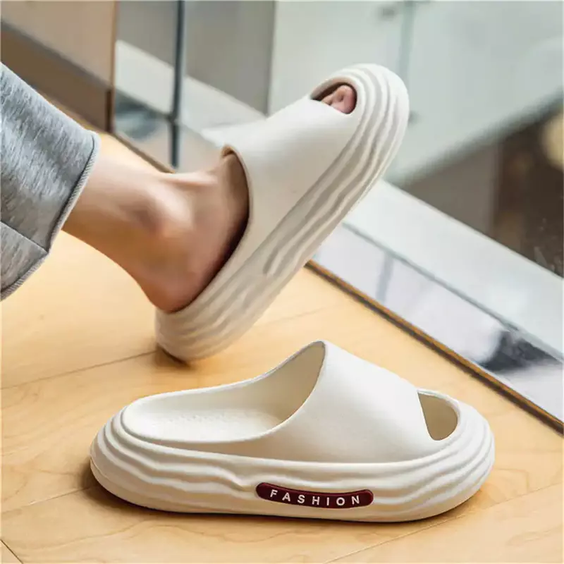 40-41 Home Men Closed Toe Sandals Slippers Visitors Shoes Novelty 2023 Technology Sneakers Sport New Collection Resale