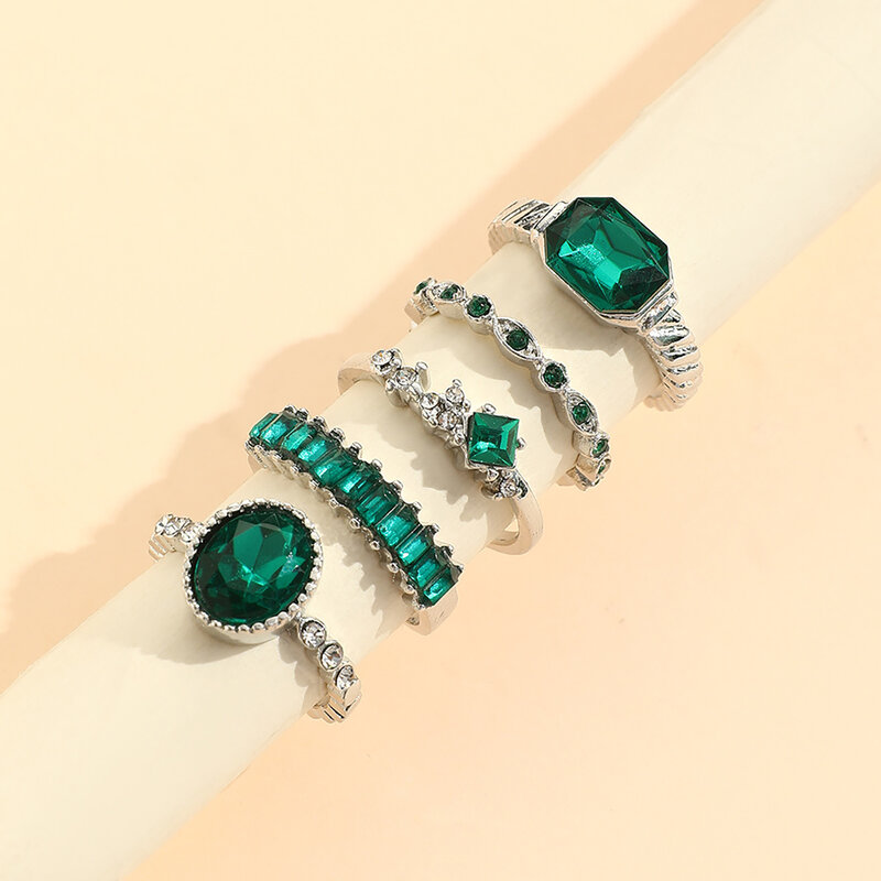 Anillo de diamante geométrico de piedras preciosas verdes de simulación exquisita, anillo de 5 altos y bajos para mi hija, conjunto de anillos de talla 11 para mujer