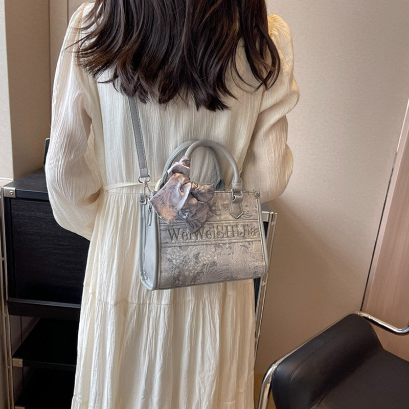 Женская жаккардовая сумка с вышивкой, Большая вместительная сумка на плечо с принтом, пляжный саквояж для покупок, 2024