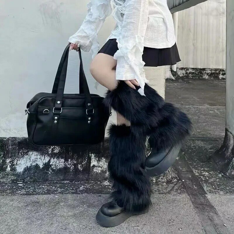 Penghangat kaki bulu palsu untuk wanita, kaus kaki kaki panjang pesta Lolita Harajuku tebal mewah musim dingin Punk Y2K