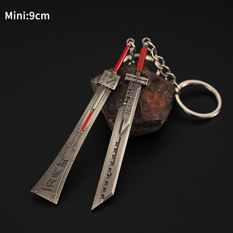 Gantungan kunci pedang Final Fantasy Model Gotik FF7 senjata permainan 1/12 peralatan Armor pertahanan logam Aloi miniatur kerajinan pedang mainan