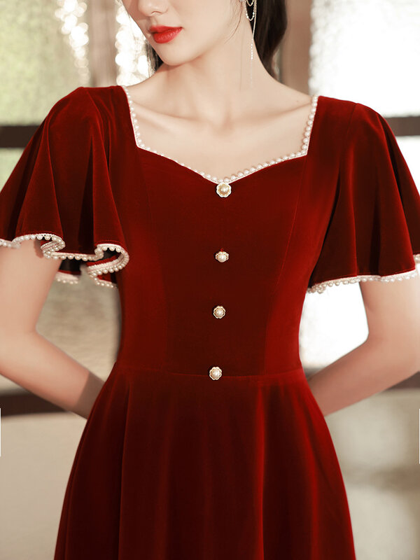 Vestidos de Noche de terciopelo rojo oscuro para mujer, vestido Formal de fiesta de manga corta con cuello cuadrado y perlas
