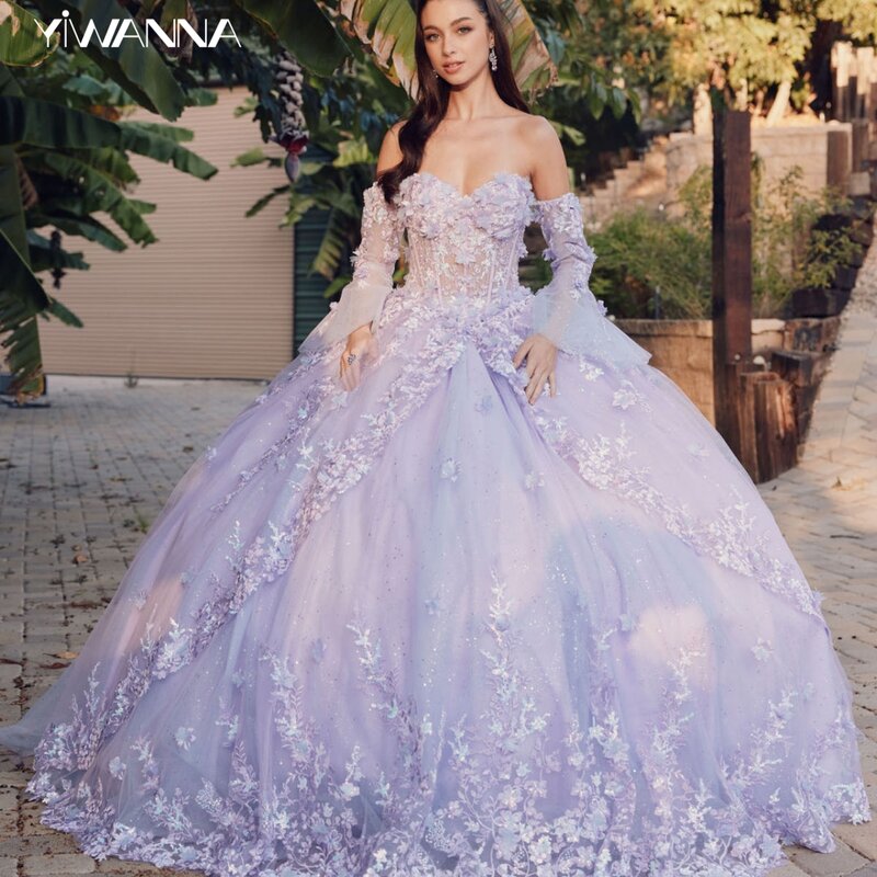 Quinceanrra promドレス、パープルピンハートネック、美しいアップリケ、3Dフラワープリンセス、ロンググリッター、甘い16ドレス
