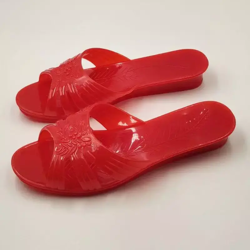2024 nuova pantofola Casual antiscivolo e Anti-odore pantofole trasparenti in cristallo da donna con zeppa tacco alto suola spessa indossare moda