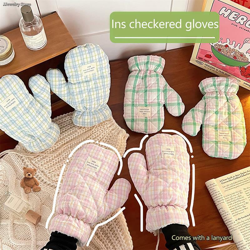 1Pair Winter Plaid Plush Thermal Gloves Thickened Halter Warm Mittens Gloves Windproof Coldproof Cycling Gloves