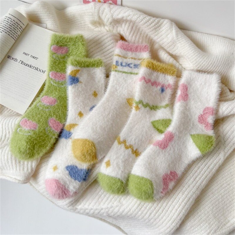 Winter Warm Fluffy Bed Socks Women's Soft Elastic Coral Velvet Socks Indoor Floor Mink Fur Thicken Ladies Towel Socks 2023 New