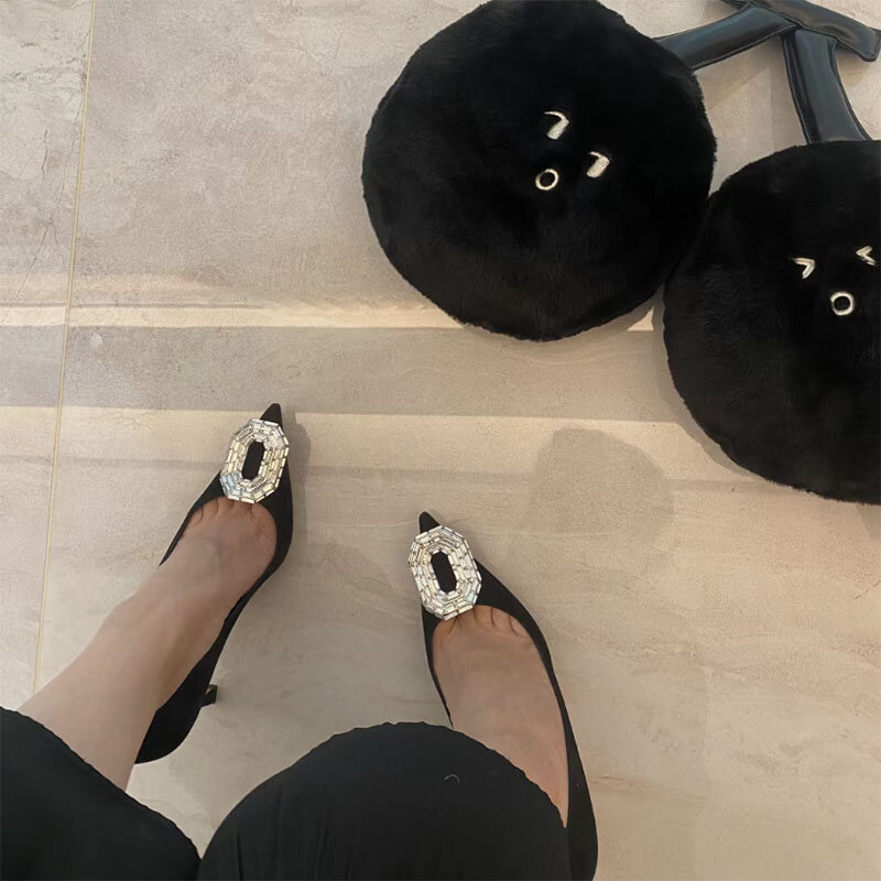 Женские блестящие туфли-лодочки с круглой пряжкой, новинка 2024, Стильные черные туфли-лодочки на шпильке с острым носком и высоким каблуком, женские босоножки без шнуровки