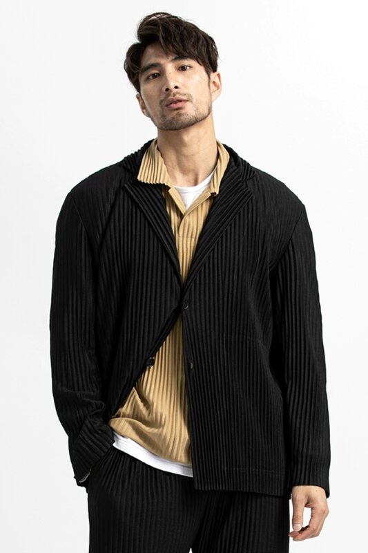 Casaco miyake plissado masculino, ternos pretos, blazer casual, casaco slim fit, tecido elástico, estilo japonês, alta qualidade