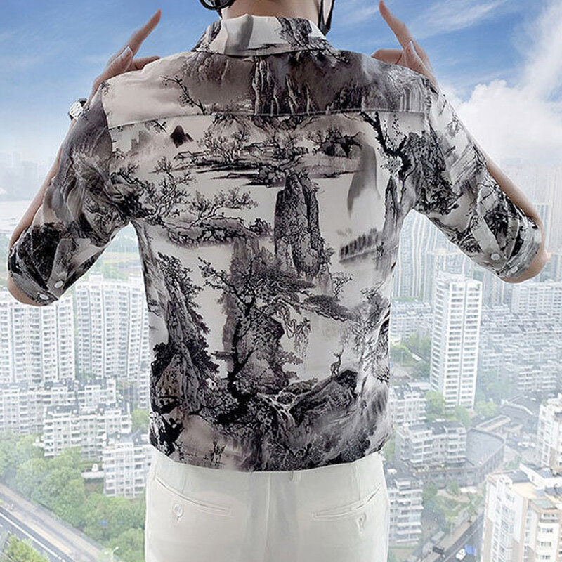 Camisa de media manga con cuello vuelto para hombre, cárdigan informal holgado con botones, Tops de tela de seda de hielo Y2K, moda de verano, novedad