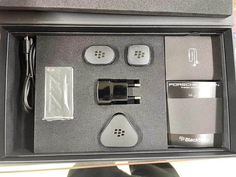 BlackBerry portsche Design p'9983ปลดล็อคโทรศัพท์มือถือ64GB กล้อง8MP 2GB จัดส่งฟรี