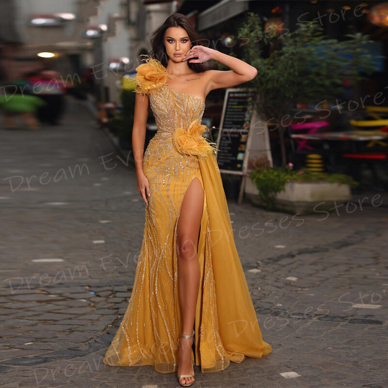 Wdzięku żółta syrenka urocze damskie suknie wieczorowe jedno ramię bez rękawów suknie na bal maturalny wysoki rozcięcie zroszony Vestido De Noche