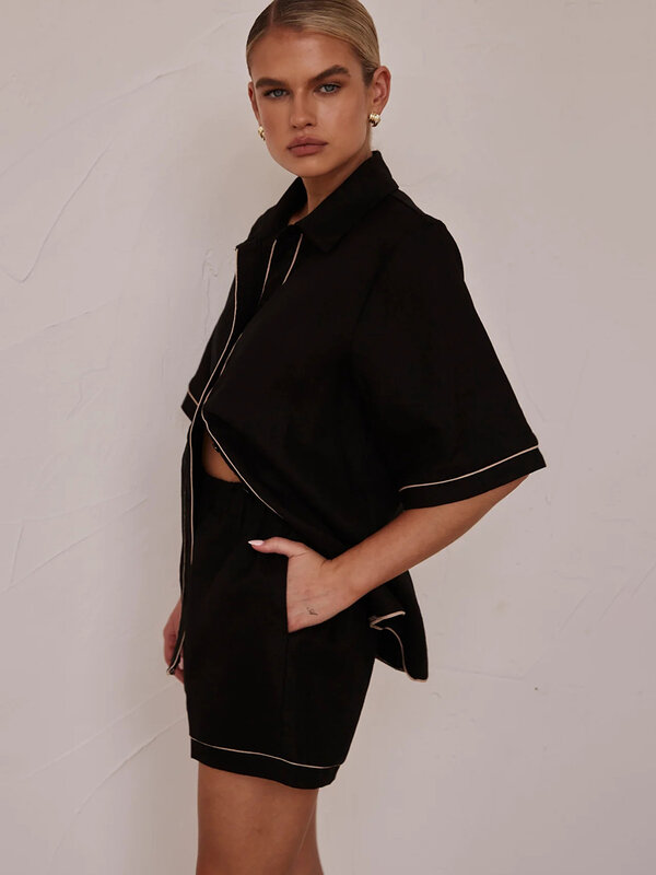 Marthaqiqi-ropa de dormir informal para mujer, camisones de cuello vuelto, pantalones cortos de media manga, conjunto de pijamas de algodón negro para mujer