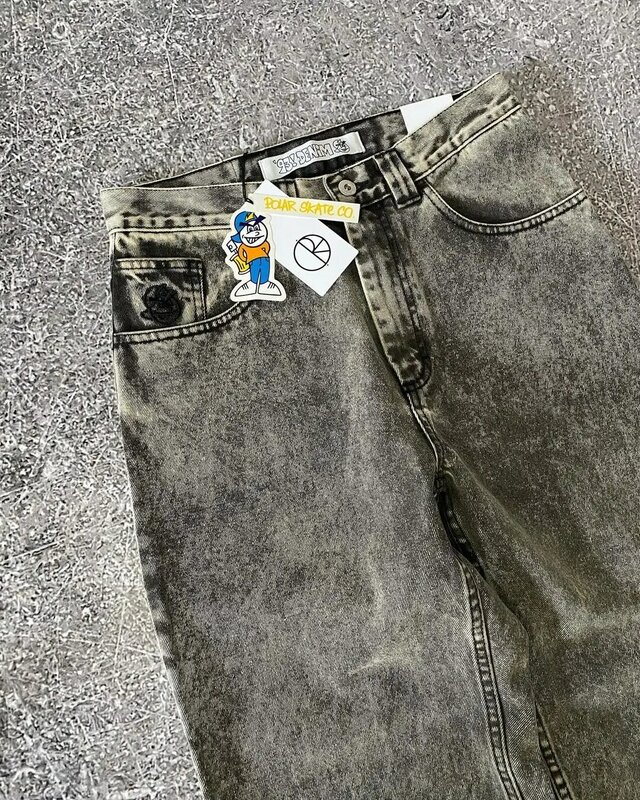 Nowa uliczna polarna Skate Co wyszywany wzór szara sprane dżinsy deskorolka marka koreańska modne spodnie z szerokimi nogawkami w stylu Harajuku
