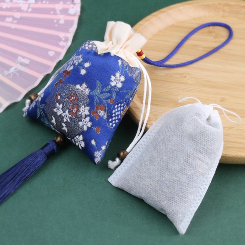 Floral Flower Tassel Drawstring Bag Beaded Large Capacity Chinese Style Sachet Bag Hanfu Decoration Bucket Bag