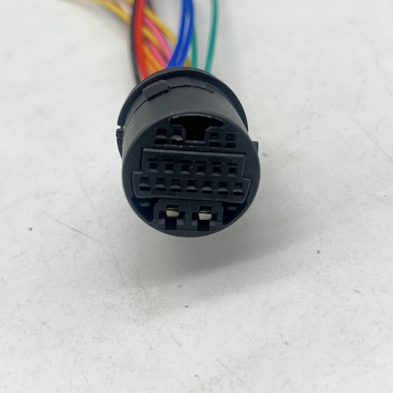 Câblage de prise automatique de trou de taille composite de porte de voiture de 19 broches 13158679 Connecteur électronique de SFP avec le câble pour DJ7191-2.0-3.5-21 OPEL
