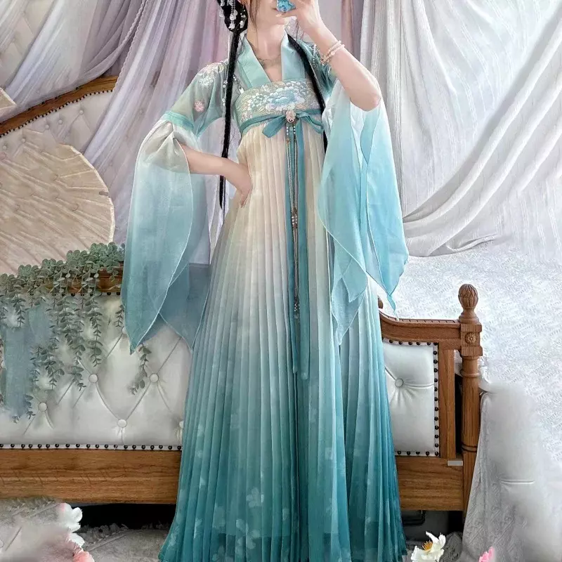 ชุดฮานฟูสไตล์วินเทจของผู้หญิงชุดเต้นรำบนเวทีคอสเพลย์แบบดั้งเดิมหรูหราชุดเจ้าหญิงลายดอกไม้แบบตะวันออก