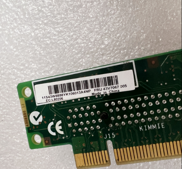 FRU 라이저 카드 SAS / SATA PCI-E X8, x3550 M2/M3, x3650 M2/M3 용, 43V7067