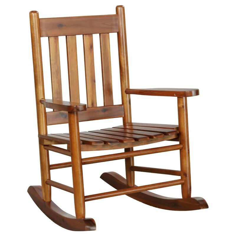 Элегантное молодежное кресло-качалка золотисто-коричневого цвета со скошенной спинкой для стильного и удобного домашнего декора