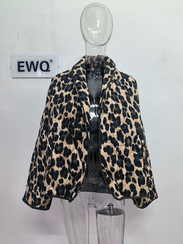 EWQ jaket kardigan cetakan macan tutul wanita, atasan kasual longgar gaya Eropa Semua cocok Musim semi musim gugur 16U7408 2024