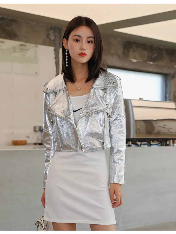 Cappotto in vera pelle di pecora in metallo argento per donna 2024 giacca in pelle da moto corta sottile a vita alta di tendenza