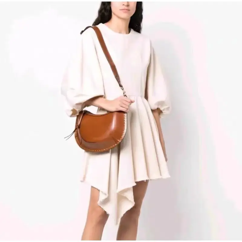 Golden Rivet Crescent Bag With High Quality Cowhide Fashion Casual Luxury Single Shoulder Bag Dark Brown Crossbody Bag