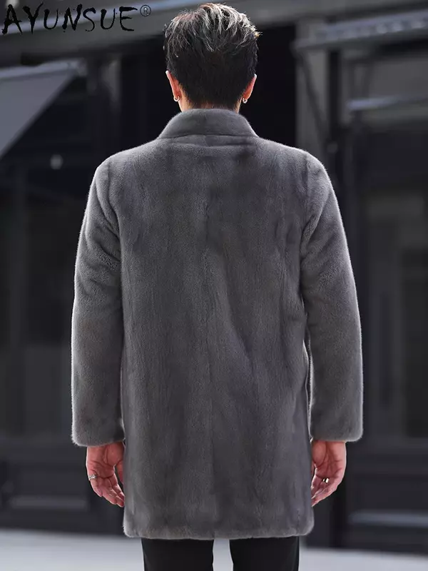 AYUNSUE jaket bulu cerpelai asli kelas atas untuk pria musim dingin 2023 mode baru V-neck mantel bulu alami mantel bulu cerpelai panjang menengah pakaian luar