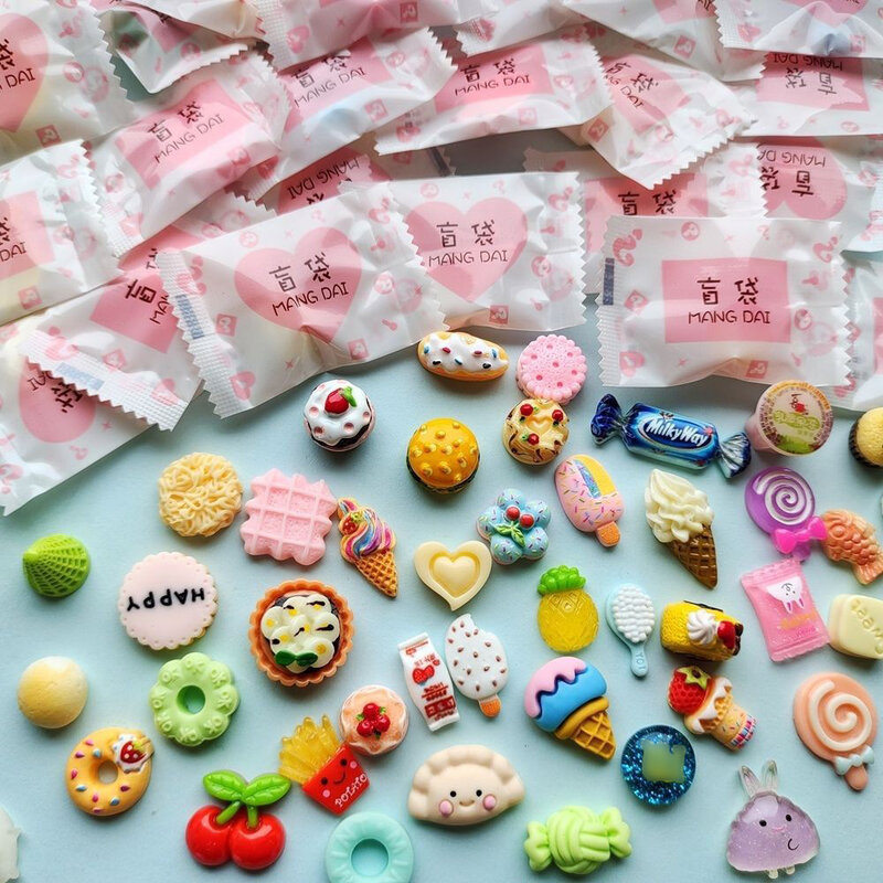 5 teile/los Miniatur tiere Spielzeug artikel des täglichen Gebrauchs Action Überraschung Gezeiten spielen Figuren gefälschte Süßigkeiten raten blinde Tasche für Kinder Geschenke