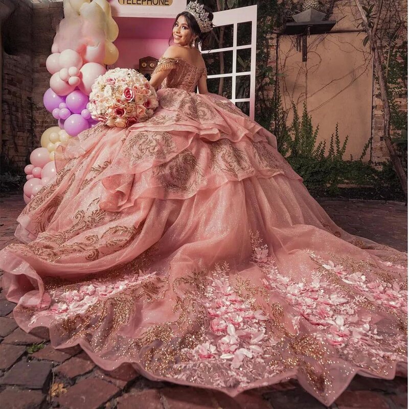 Brokatowe koraliki kryształowe Quinceanrra suknie balowe eleganckie z odkrytymi ramionami księżniczka długie luksusowe kwiaty 3D słodkie 16 sukienki Vestidos